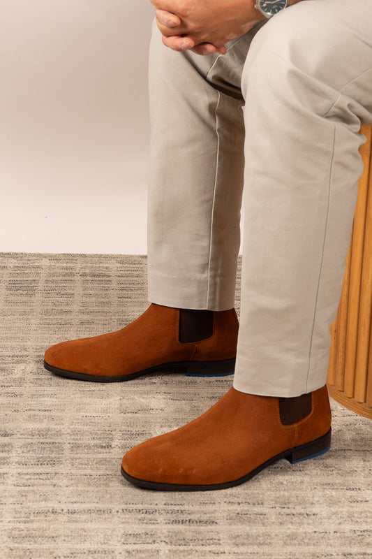 Wengen Rust Suede Chelsea Boots