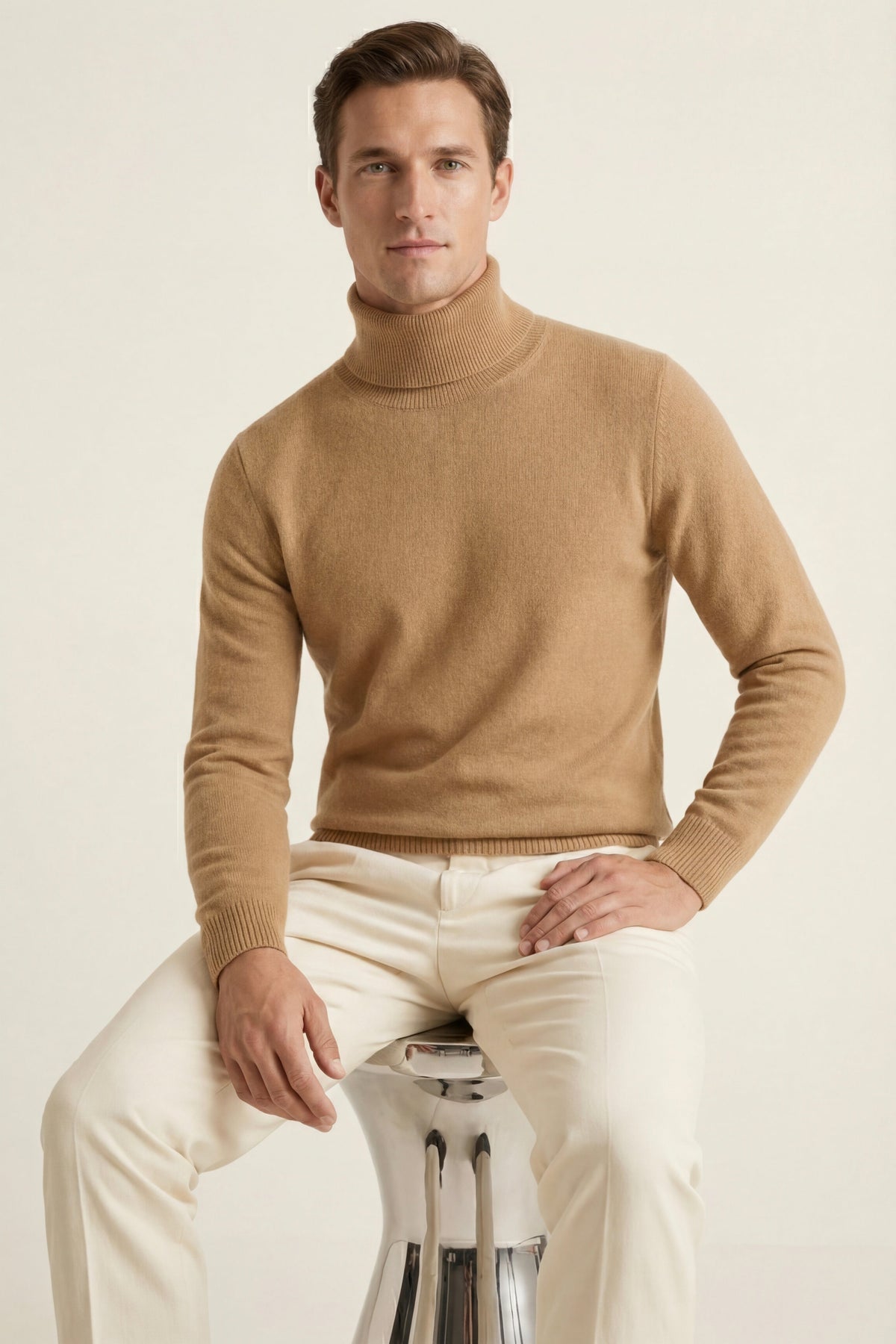 Avenzo Brown Cashmere Turtleneck